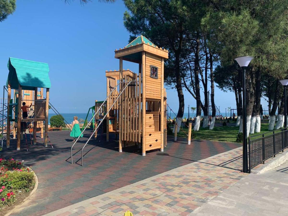 Guest House Kobuleti Extérieur photo