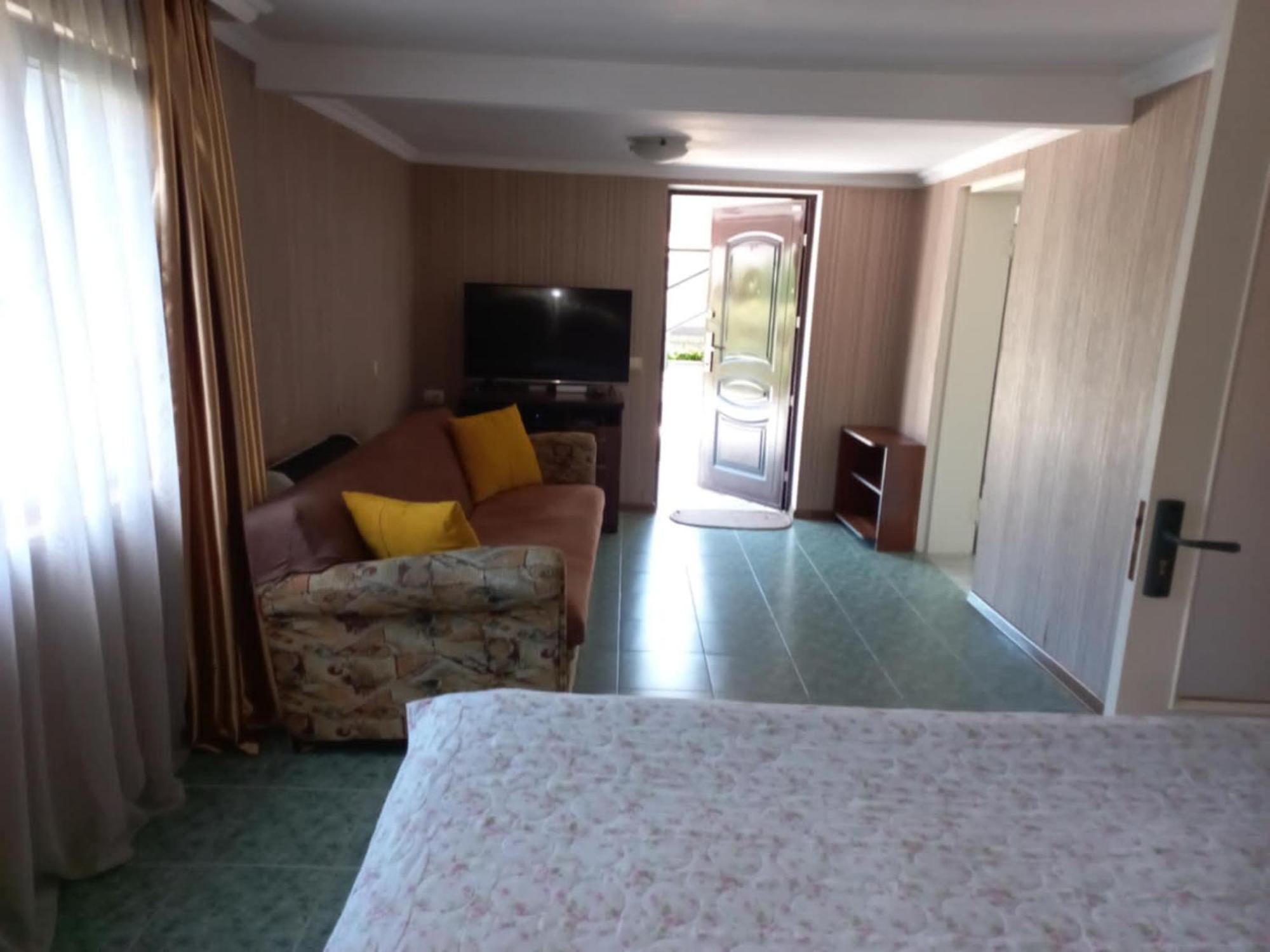 Guest House Kobuleti Extérieur photo